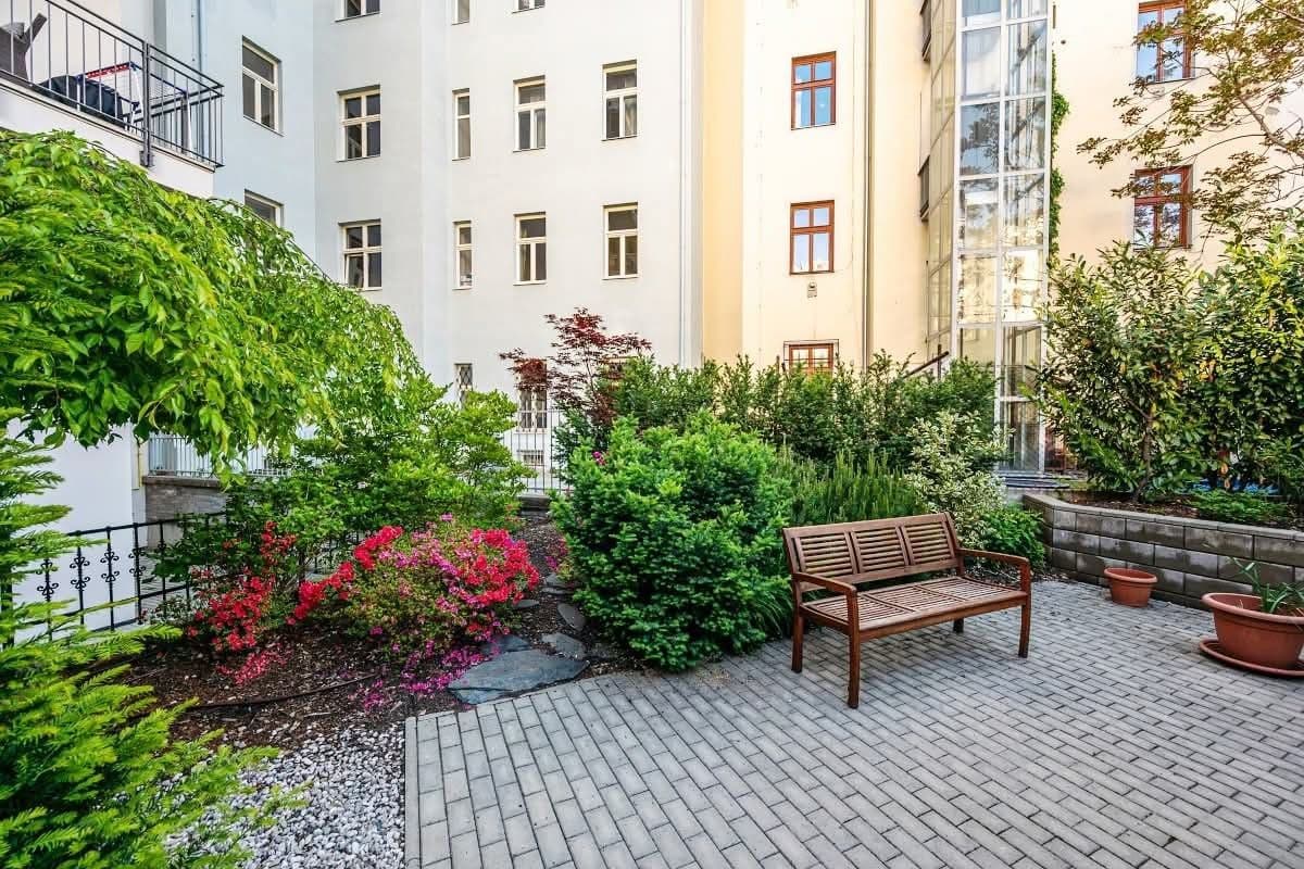 Prenájom bytu 1-izbový 30 m², Tyršova, Praha, Praha Prenájom bytu 1-izbový 30 m², Tyršova, Praha, Praha