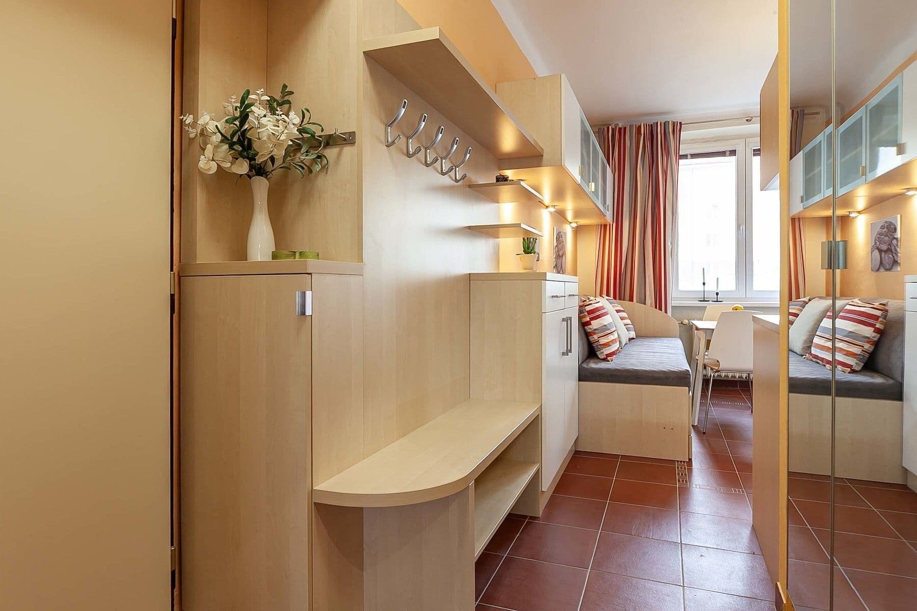 Prenájom bytu 1-izbový 38 m², Nedvězská, Praha, Praha Prenájom bytu 1-izbový 38 m², Nedvězská, Praha, Praha