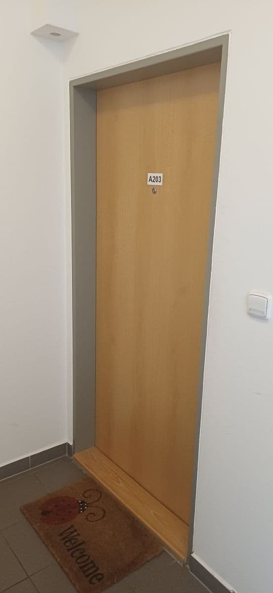 Prenájom bytu 60 m², Ke Stírce, Praha, Praha Prenájom bytu 60 m², Ke Stírce, Praha, Praha