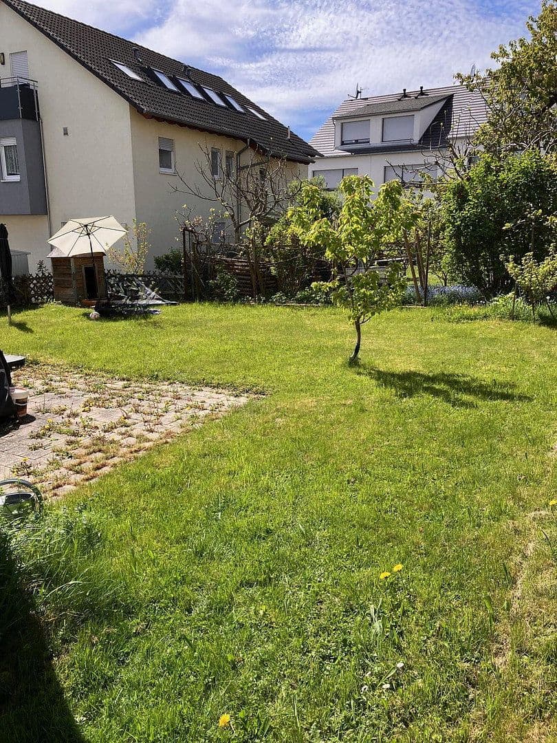 Predaj bytu 4-izbový 87 m², Filderstadt, Bádensko-Wurttembersko Predaj bytu 4-izbový 87 m², Filderstadt, Bádensko-Wurttembersko