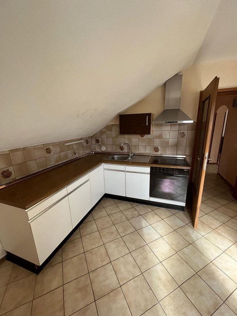 Prenájom bytu 4-izbový 110 m², Seltrisa-Ring 51a, Selters (Taunus), Hesensko Prenájom bytu 4-izbový 110 m², Seltrisa-Ring 51a, Selters (Taunus), Hesensko