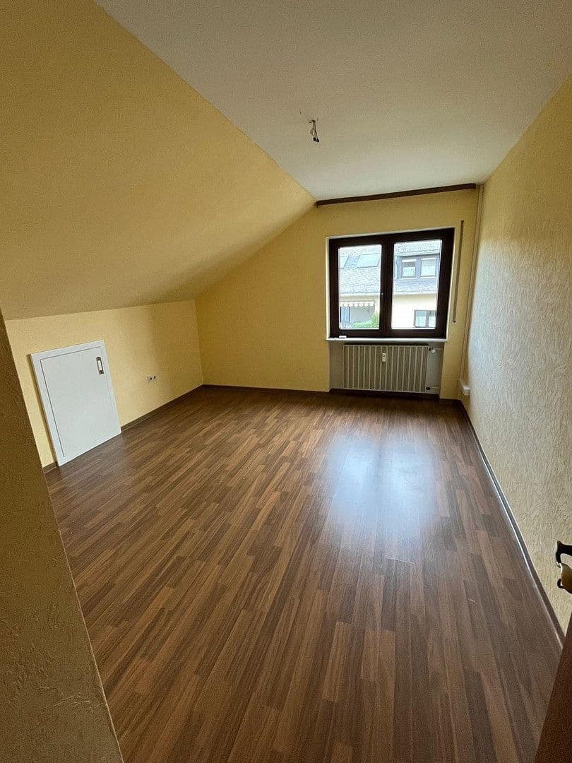 Prenájom bytu 4-izbový 110 m², Seltrisa-Ring 51a, Selters (Taunus), Hesensko Prenájom bytu 4-izbový 110 m², Seltrisa-Ring 51a, Selters (Taunus), Hesensko