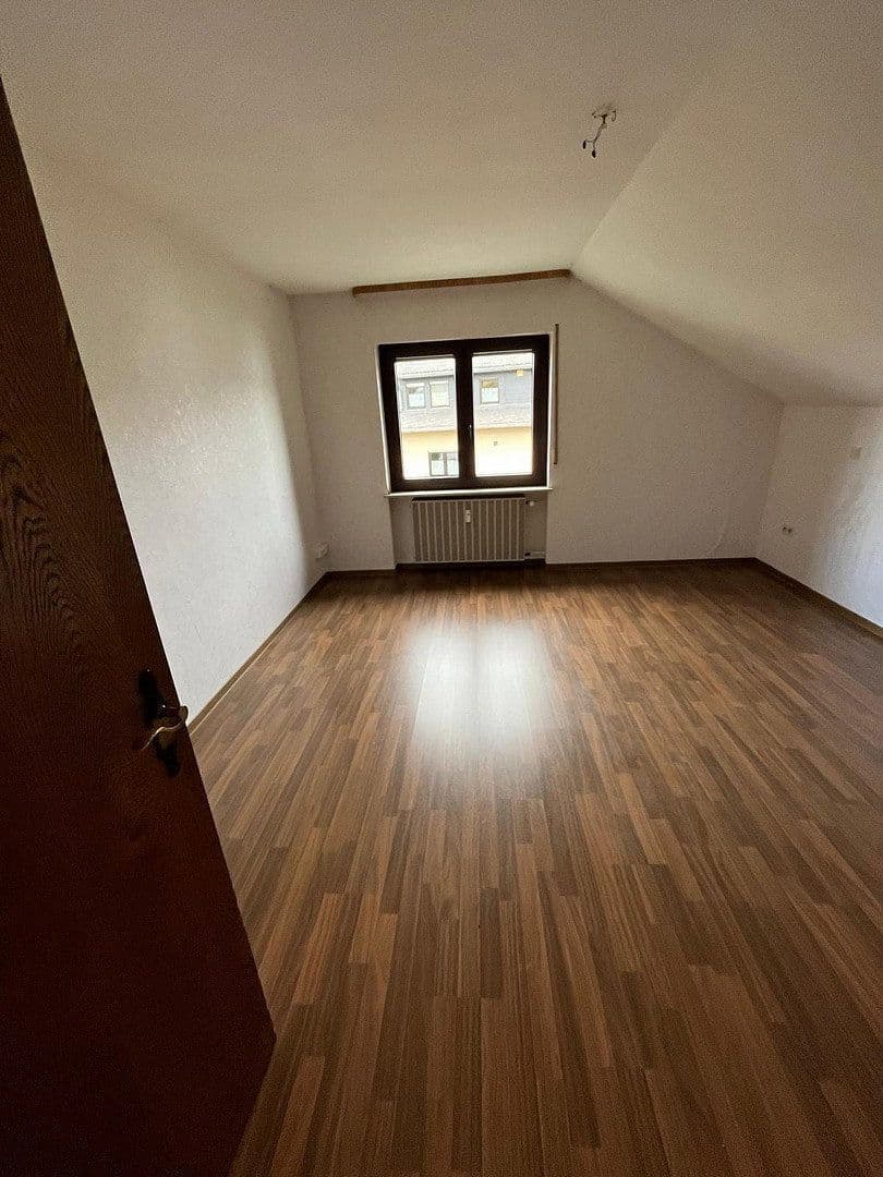 Prenájom bytu 4-izbový 110 m², Seltrisa-Ring 51a, Selters (Taunus), Hesensko Prenájom bytu 4-izbový 110 m², Seltrisa-Ring 51a, Selters (Taunus), Hesensko