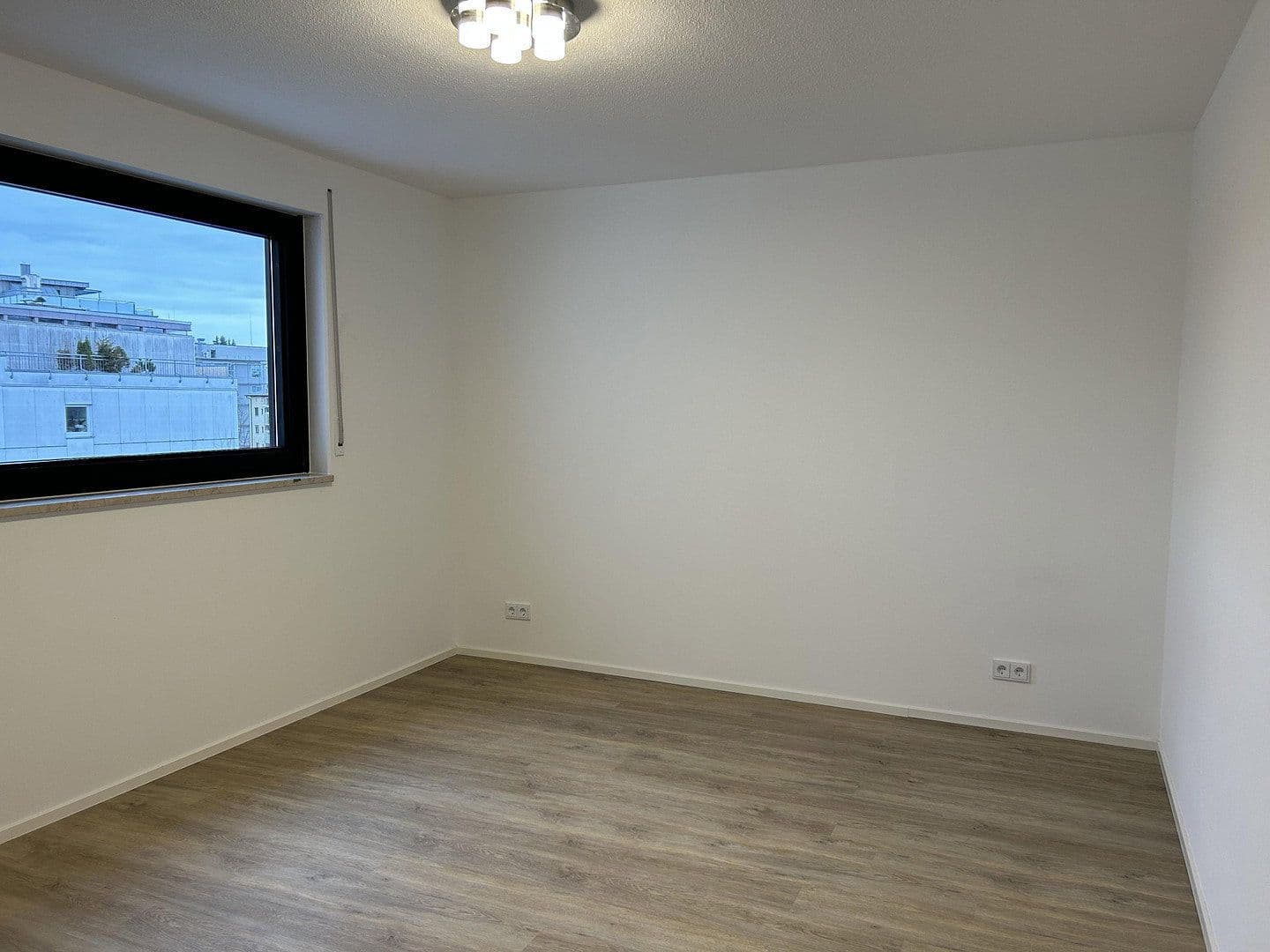 Prenájom bytu 2-izbový 78 m², Bahnhofstraße 44, Kempten (Allgäu), Bavorsko Prenájom bytu 2-izbový 78 m², Bahnhofstraße 44, Kempten (Allgäu), Bavorsko