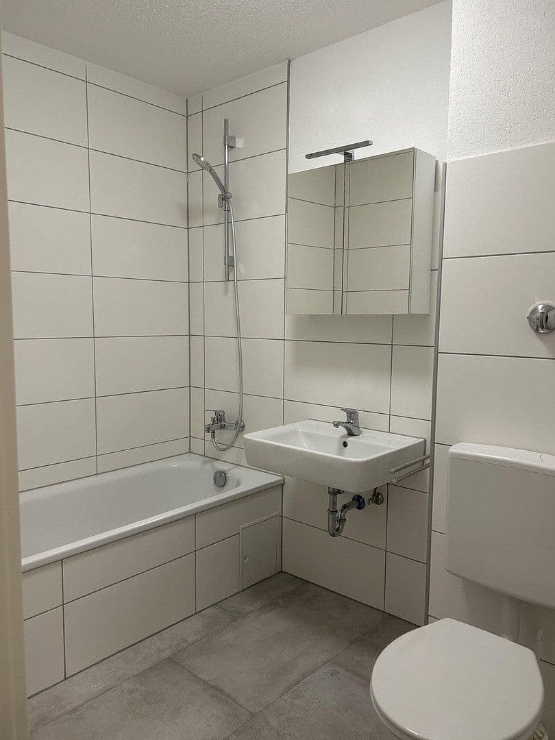 Prenájom bytu 2-izbový 78 m², Bahnhofstraße 44, Kempten (Allgäu), Bavorsko Prenájom bytu 2-izbový 78 m², Bahnhofstraße 44, Kempten (Allgäu), Bavorsko
