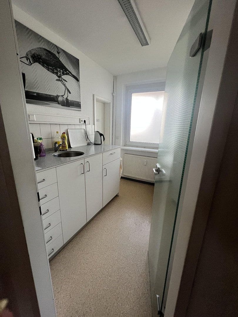Prenájom kancelárie 68 m², Lister Meile 42, Hannover, Dolné Sasko Prenájom kancelárie 68 m², Lister Meile 42, Hannover, Dolné Sasko