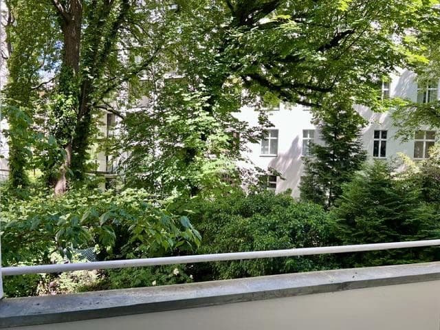 Prenájom bytu 5-izbový 128 m², Berlin, Berlín Prenájom bytu 5-izbový 128 m², Berlin, Berlín