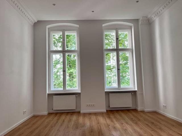 Prenájom bytu 5-izbový 128 m², Berlin, Berlín Prenájom bytu 5-izbový 128 m², Berlin, Berlín
