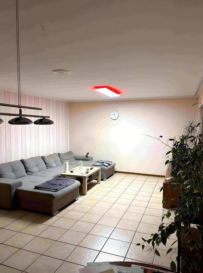 Prenájom bytu 3-izbový 92 m², Ellener Straße 109, Düren, Severné Porýnie - Westfálsko Prenájom bytu 3-izbový 92 m², Ellener Straße 109, Düren, Severné Porýnie - Westfálsko
