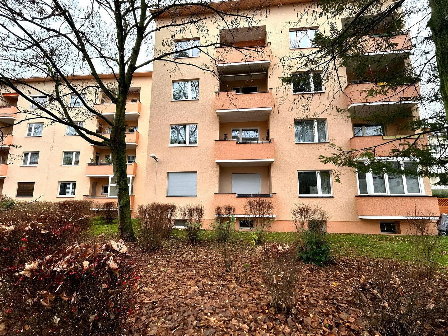 Prenájom bytu 3-izbový 65 m², Suderoder Straße 6, Berlin, Berlín Prenájom bytu 3-izbový 65 m², Suderoder Straße 6, Berlin, Berlín