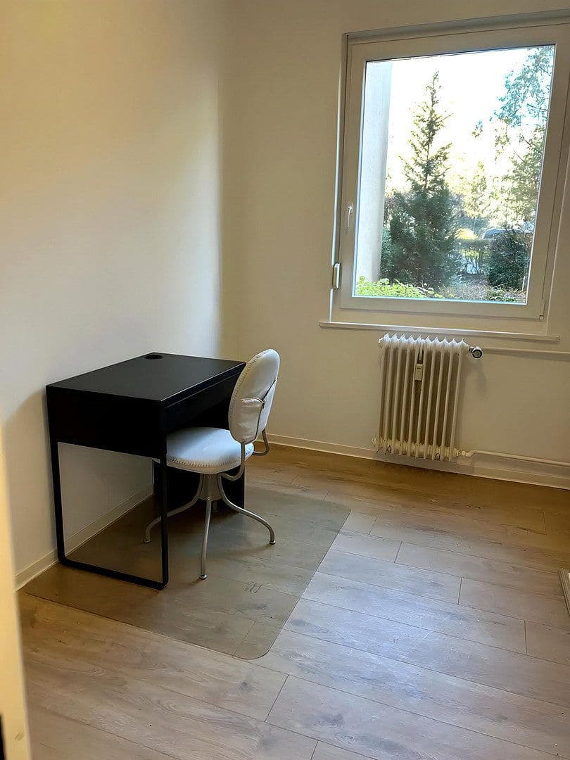 Prenájom bytu 3-izbový 65 m², Suderoder Straße 6, Berlin, Berlín Prenájom bytu 3-izbový 65 m², Suderoder Straße 6, Berlin, Berlín