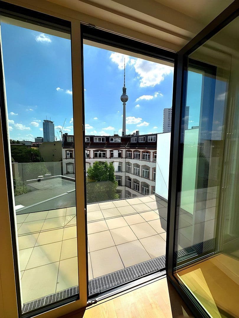 Prenájom bytu 2-izbový 55 m², Rosenthaler Str. 44, Berlin, Berlín Prenájom bytu 2-izbový 55 m², Rosenthaler Str. 44, Berlin, Berlín