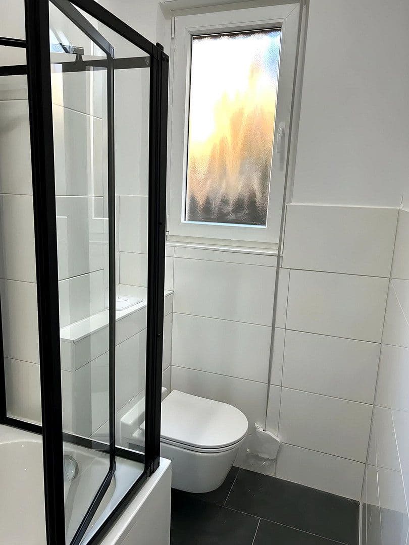 Prenájom bytu 3-izbový 65 m², Suderoder Straße 6, Berlin, Berlín Prenájom bytu 3-izbový 65 m², Suderoder Straße 6, Berlin, Berlín