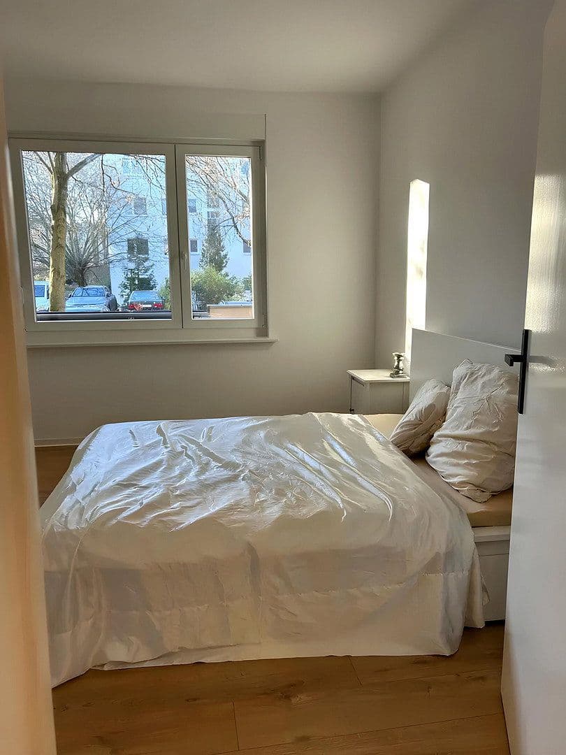 Prenájom bytu 3-izbový 65 m², Suderoder Straße 6, Berlin, Berlín Prenájom bytu 3-izbový 65 m², Suderoder Straße 6, Berlin, Berlín
