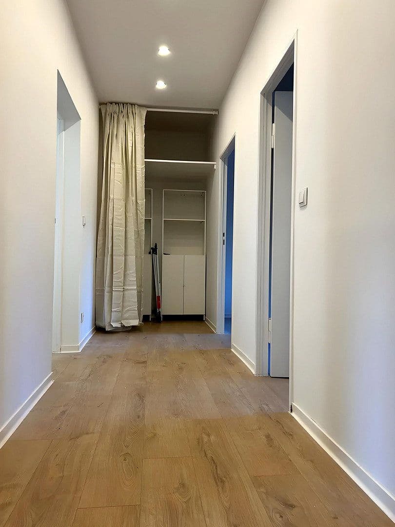 Prenájom bytu 3-izbový 65 m², Suderoder Straße 6, Berlin, Berlín Prenájom bytu 3-izbový 65 m², Suderoder Straße 6, Berlin, Berlín