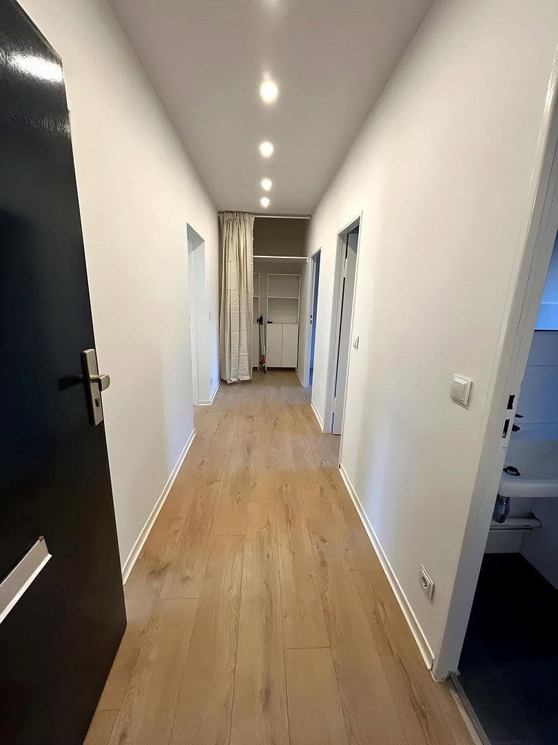 Prenájom bytu 3-izbový 65 m², Suderoder Straße 6, Berlin, Berlín Prenájom bytu 3-izbový 65 m², Suderoder Straße 6, Berlin, Berlín