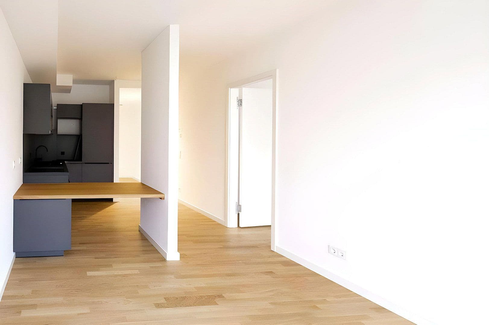 Prenájom bytu 2-izbový 55 m², Rosenthaler Str. 44, Berlin, Berlín Prenájom bytu 2-izbový 55 m², Rosenthaler Str. 44, Berlin, Berlín