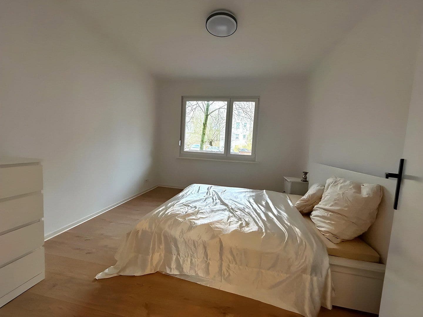 Prenájom bytu 3-izbový 65 m², Suderoder Straße 6, Berlin, Berlín Prenájom bytu 3-izbový 65 m², Suderoder Straße 6, Berlin, Berlín