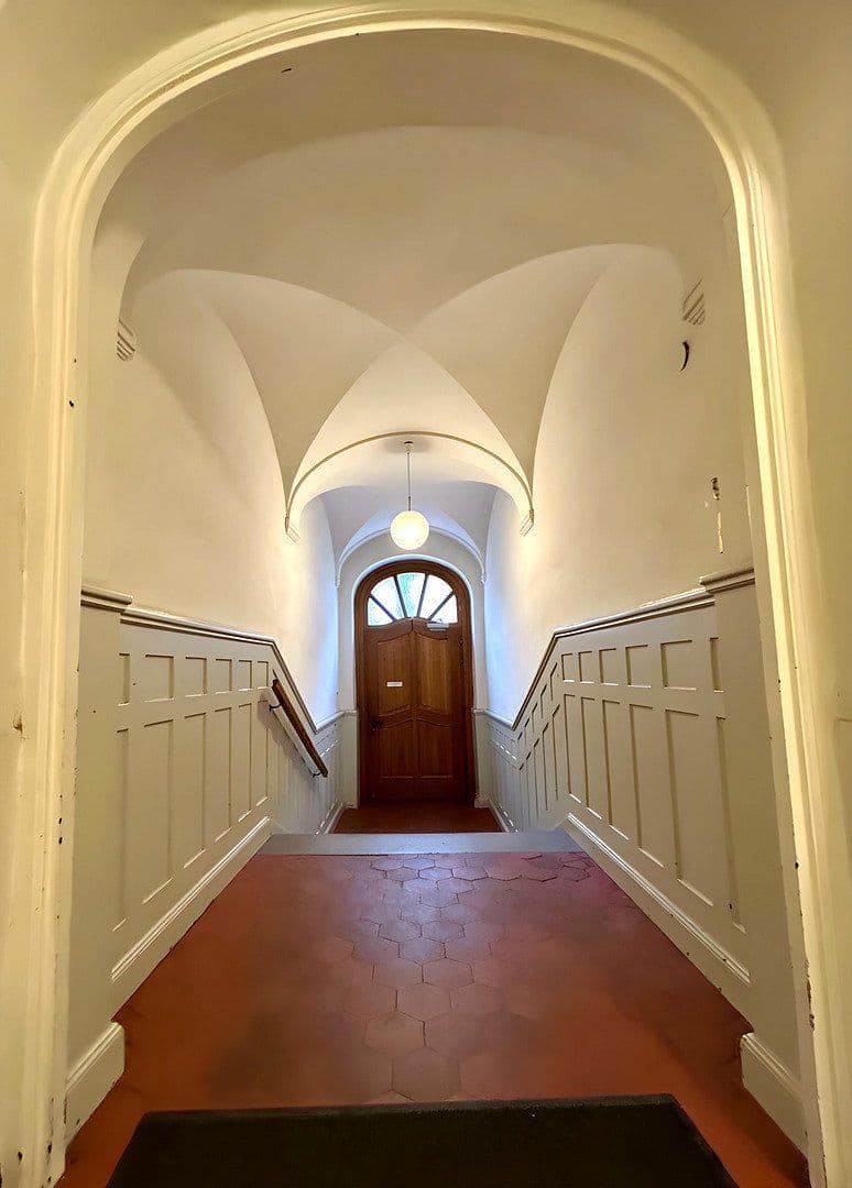 Prenájom bytu 3-izbový 110 m², Valleystraße 19, München, Bavorsko Prenájom bytu 3-izbový 110 m², Valleystraße 19, München, Bavorsko