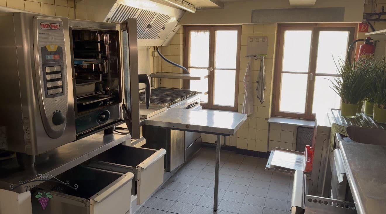 Prenájom nebytového priestoru 200 m², Ringstraße 50, Winnenden, Bádensko-Wurttembersko Prenájom nebytového priestoru 200 m², Ringstraße 50, Winnenden, Bádensko-Wurttembersko