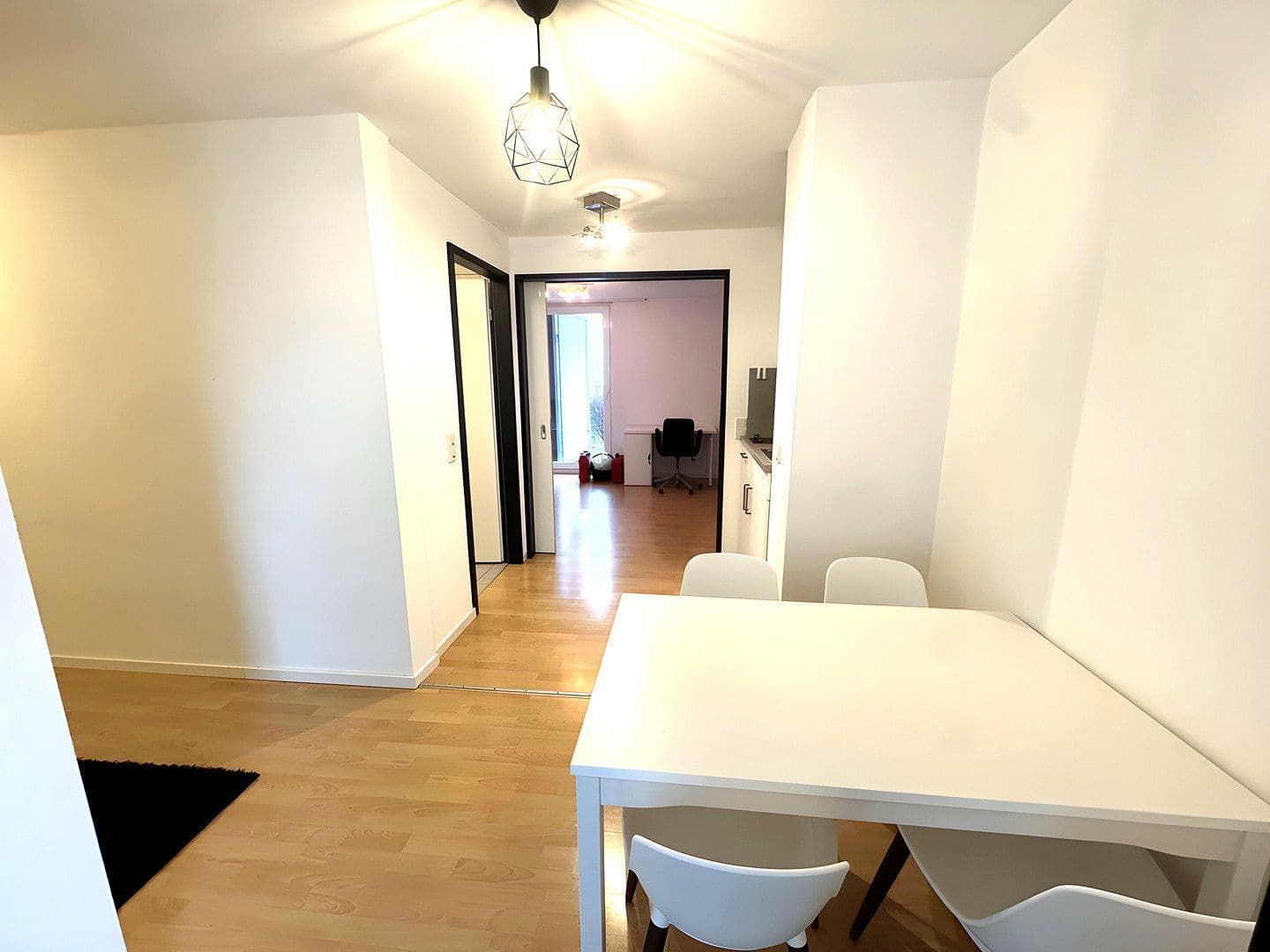 Prenájom bytu 2-izbový 55 m², Universitätsstraße 3, Regensburg, Bavorsko Prenájom bytu 2-izbový 55 m², Universitätsstraße 3, Regensburg, Bavorsko