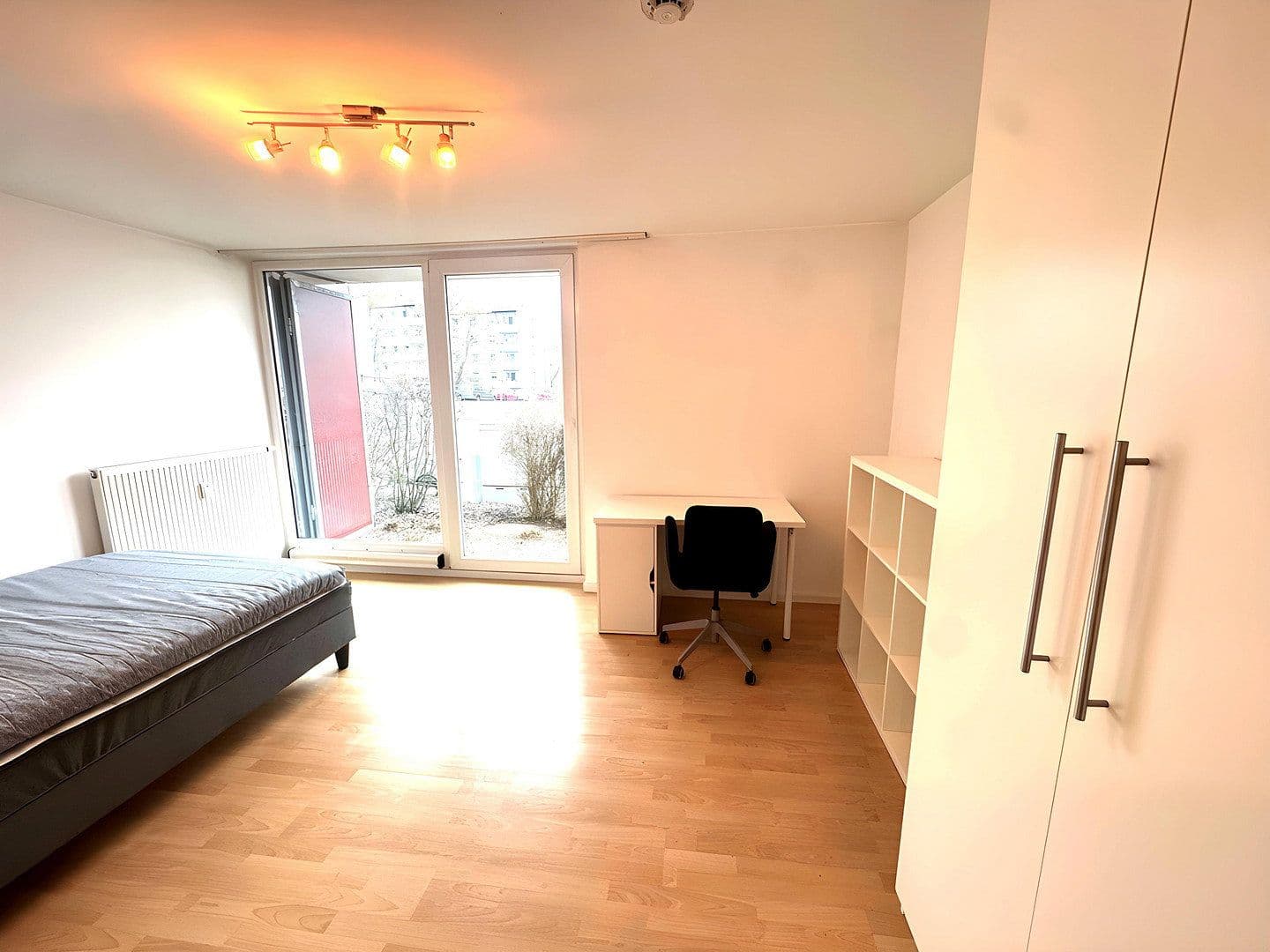 Prenájom bytu 2-izbový 55 m², Universitätsstraße 3, Regensburg, Bavorsko Prenájom bytu 2-izbový 55 m², Universitätsstraße 3, Regensburg, Bavorsko