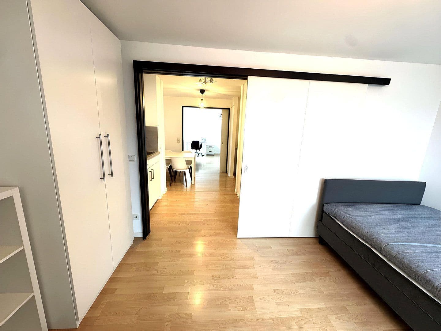 Prenájom bytu 2-izbový 55 m², Universitätsstraße 3, Regensburg, Bavorsko Prenájom bytu 2-izbový 55 m², Universitätsstraße 3, Regensburg, Bavorsko