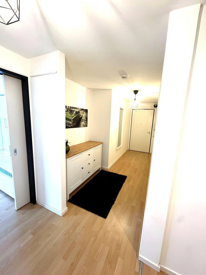 Prenájom bytu 2-izbový 55 m², Universitätsstraße 3, Regensburg, Bavorsko Prenájom bytu 2-izbový 55 m², Universitätsstraße 3, Regensburg, Bavorsko