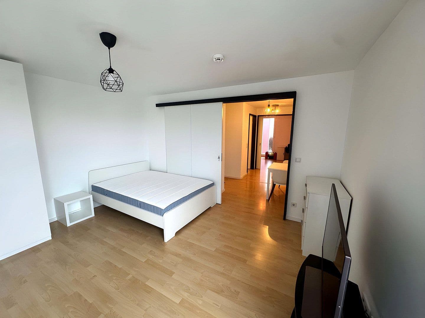 Prenájom bytu 2-izbový 55 m², Universitätsstraße 3, Regensburg, Bavorsko Prenájom bytu 2-izbový 55 m², Universitätsstraße 3, Regensburg, Bavorsko