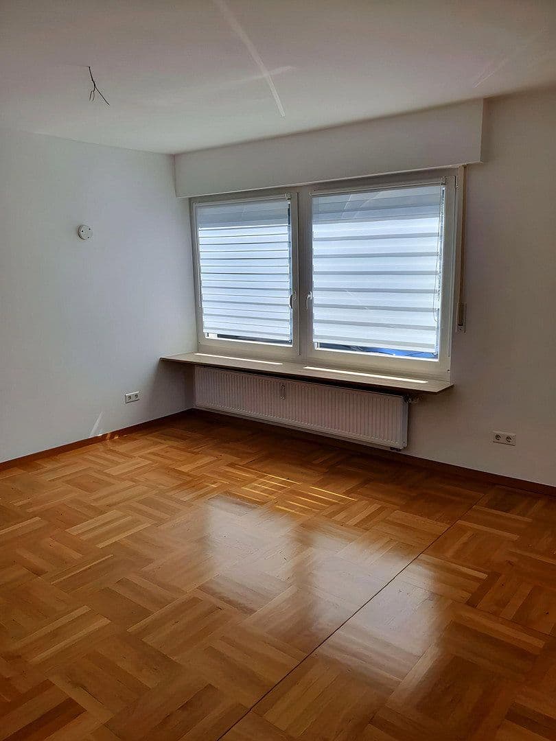 Prenájom bytu 2-izbový 80 m², Usedomstraße 8, Stuttgart, Bádensko-Wurttembersko Prenájom bytu 2-izbový 80 m², Usedomstraße 8, Stuttgart, Bádensko-Wurttembersko