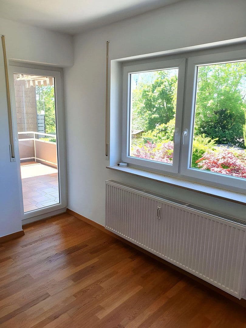 Prenájom bytu 2-izbový 80 m², Usedomstraße 8, Stuttgart, Bádensko-Wurttembersko Prenájom bytu 2-izbový 80 m², Usedomstraße 8, Stuttgart, Bádensko-Wurttembersko