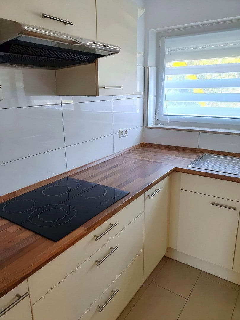 Prenájom bytu 2-izbový 80 m², Usedomstraße 8, Stuttgart, Bádensko-Wurttembersko Prenájom bytu 2-izbový 80 m², Usedomstraße 8, Stuttgart, Bádensko-Wurttembersko