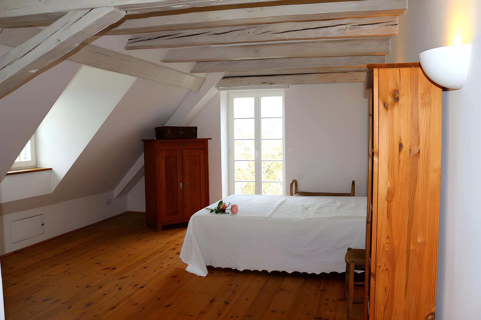 Prenájom bytu 3-izbový 130 m², Schlossberg 22, Oberstadion, Bádensko-Wurttembersko Prenájom bytu 3-izbový 130 m², Schlossberg 22, Oberstadion, Bádensko-Wurttembersko