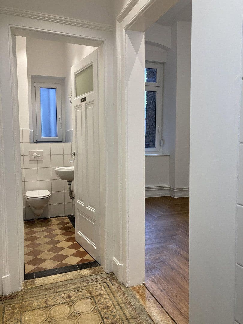 Prenájom bytu 1-izbový 31 m², Karlstr. 64, Karlsruhe, Bádensko-Wurttembersko Prenájom bytu 1-izbový 31 m², Karlstr. 64, Karlsruhe, Bádensko-Wurttembersko