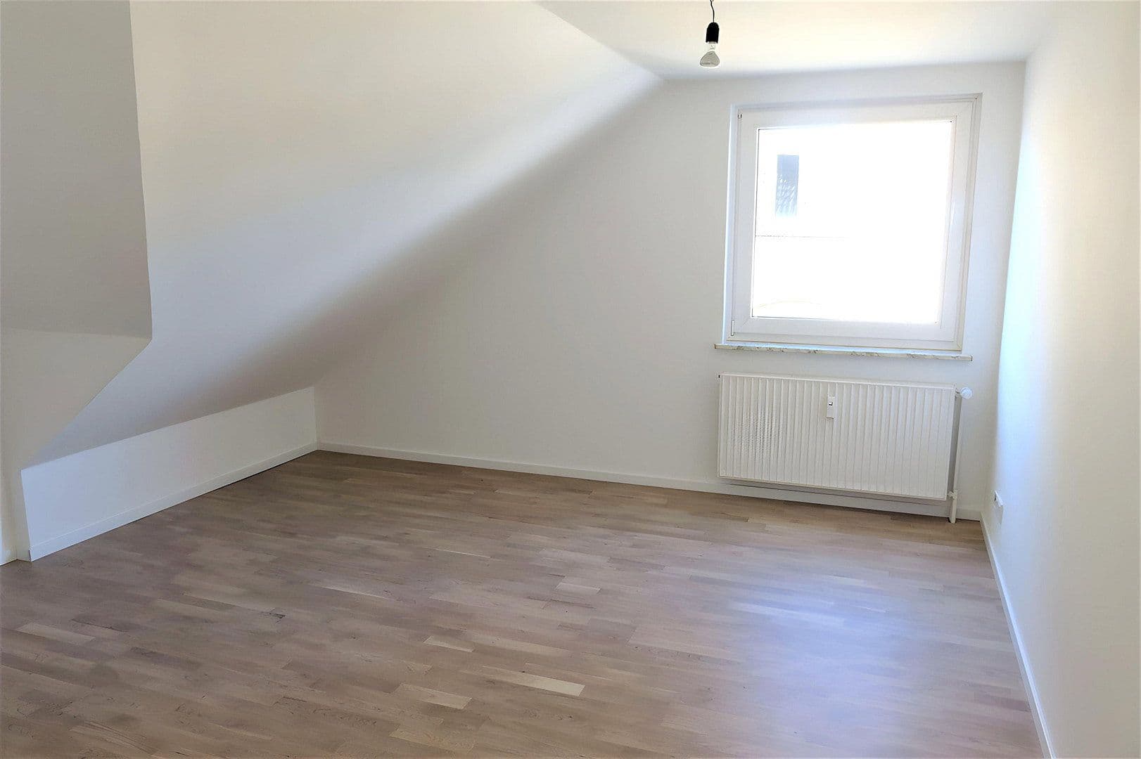 Prenájom bytu 4-izbový 92 m², Friedländer Weg 62, Göttingen, Dolné Sasko Prenájom bytu 4-izbový 92 m², Friedländer Weg 62, Göttingen, Dolné Sasko