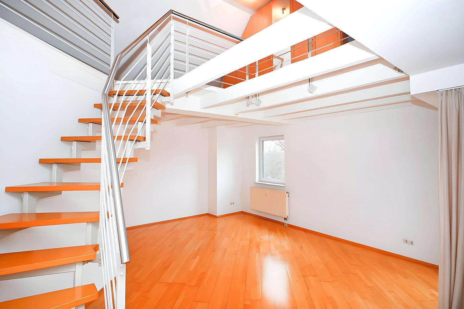 Prenájom bytu 2-izbový 87 m², Helstorfer Straße 29, Hannover, Dolné Sasko Prenájom bytu 2-izbový 87 m², Helstorfer Straße 29, Hannover, Dolné Sasko