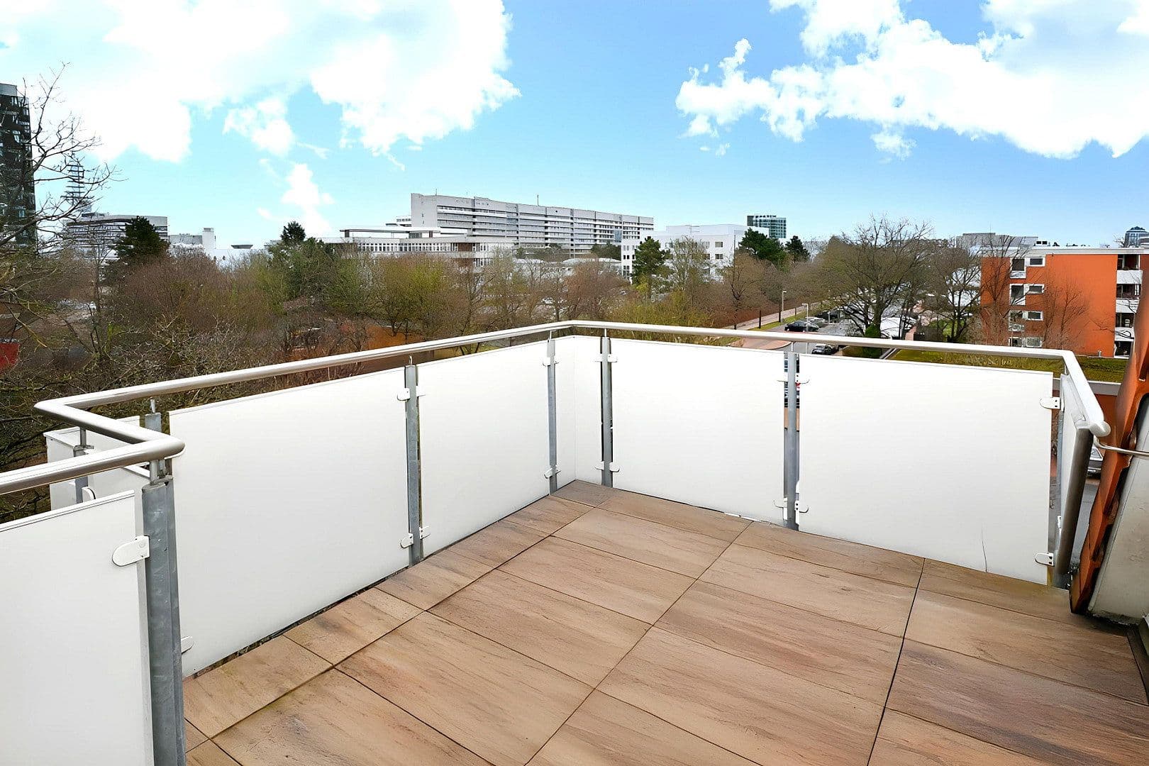 Prenájom bytu 2-izbový 87 m², Helstorfer Straße 29, Hannover, Dolné Sasko Prenájom bytu 2-izbový 87 m², Helstorfer Straße 29, Hannover, Dolné Sasko