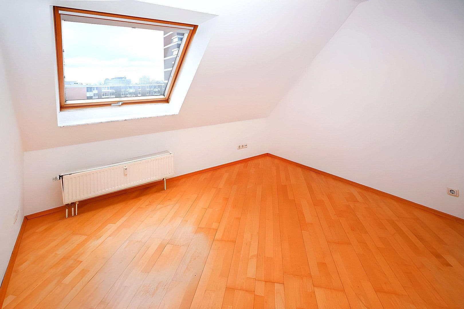 Prenájom bytu 2-izbový 87 m², Helstorfer Straße 29, Hannover, Dolné Sasko Prenájom bytu 2-izbový 87 m², Helstorfer Straße 29, Hannover, Dolné Sasko