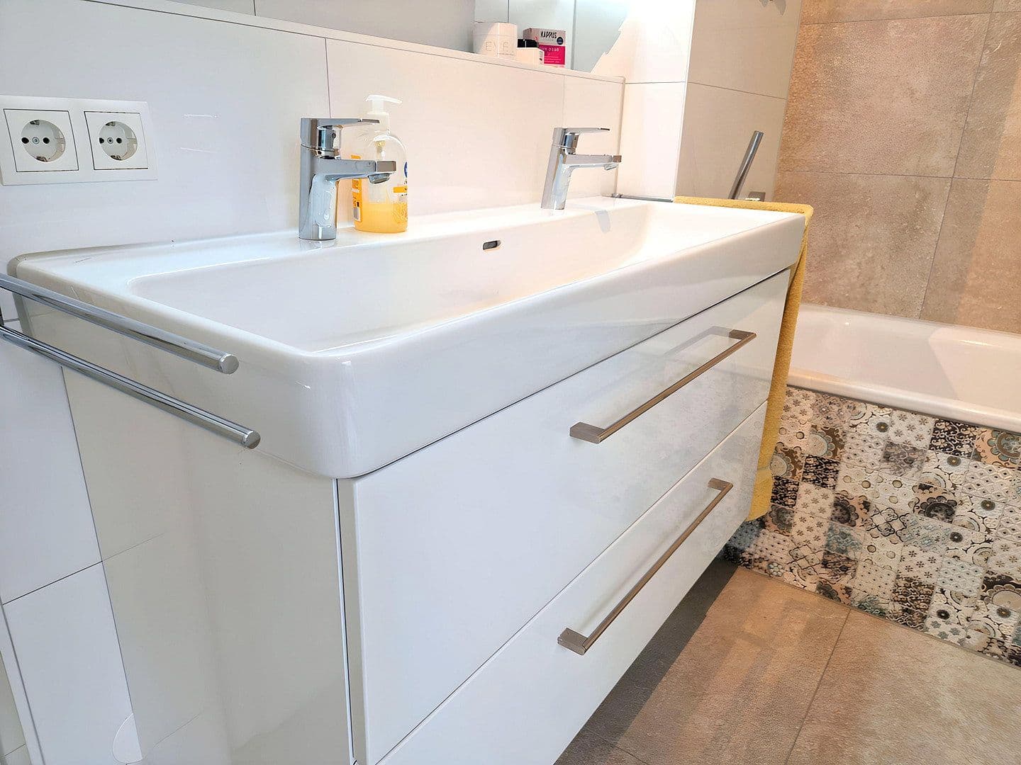 Prenájom bytu 4-izbový 123 m², Salinenstraße 14, Bad Rappenau, Bádensko-Wurttembersko Prenájom bytu 4-izbový 123 m², Salinenstraße 14, Bad Rappenau, Bádensko-Wurttembersko