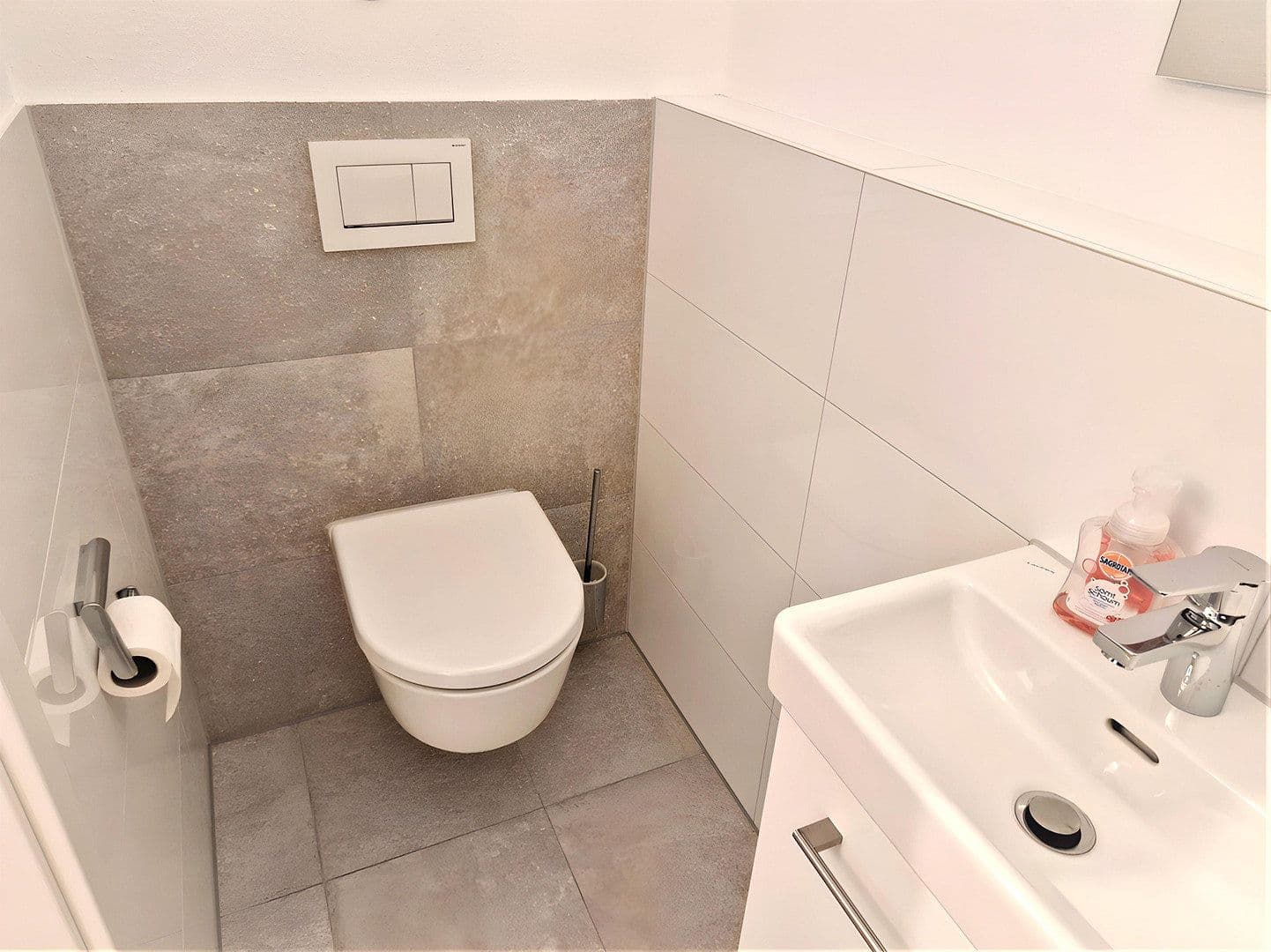 Prenájom bytu 4-izbový 123 m², Salinenstraße 14, Bad Rappenau, Bádensko-Wurttembersko Prenájom bytu 4-izbový 123 m², Salinenstraße 14, Bad Rappenau, Bádensko-Wurttembersko