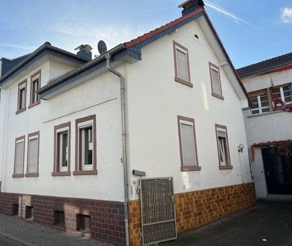 Predaj domu 120 m², pozemek 168 m², Max-Planck-Straße 12, Obertshausen, Hesensko Predaj domu 120 m², pozemek 168 m², Max-Planck-Straße 12, Obertshausen, Hesensko