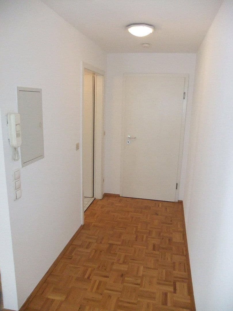 Prenájom bytu 1-izbový 29 m², Mainz, Porýnie-Falcko Prenájom bytu 1-izbový 29 m², Mainz, Porýnie-Falcko