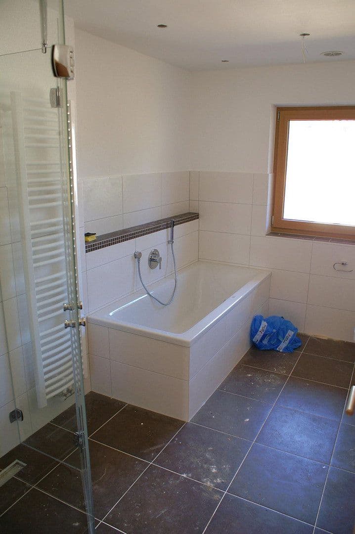 Prenájom bytu 4-izbový 115 m², Edling, Bavorsko Prenájom bytu 4-izbový 115 m², Edling, Bavorsko
