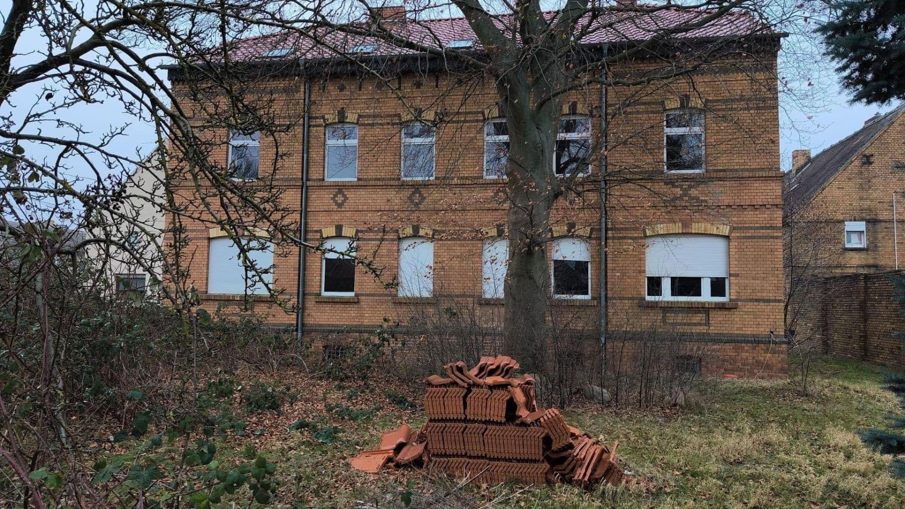 Predaj domu 420 m², pozemek 596 m², Sackwitz 2, Bad Schmiedeberg, Sasko-Anhaltsko Predaj domu 420 m², pozemek 596 m², Sackwitz 2, Bad Schmiedeberg, Sasko-Anhaltsko