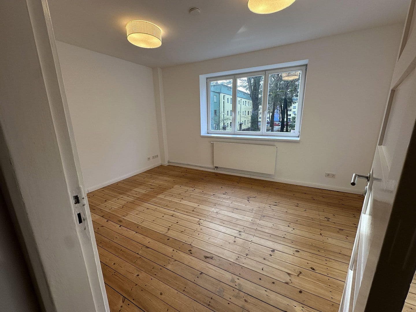 Predaj domu 115 m², pozemek 165 m², Hochsitzweg 99, Berlin, Berlín Predaj domu 115 m², pozemek 165 m², Hochsitzweg 99, Berlin, Berlín