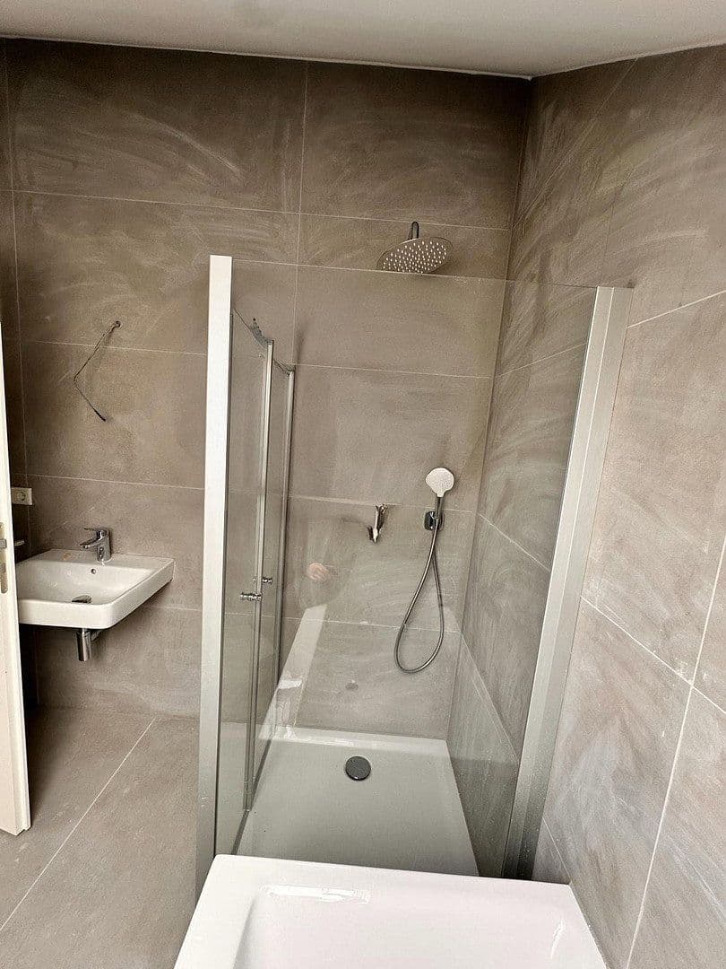 Prenájom bytu 4-izbový 127 m², Maintal, Hesensko Prenájom bytu 4-izbový 127 m², Maintal, Hesensko