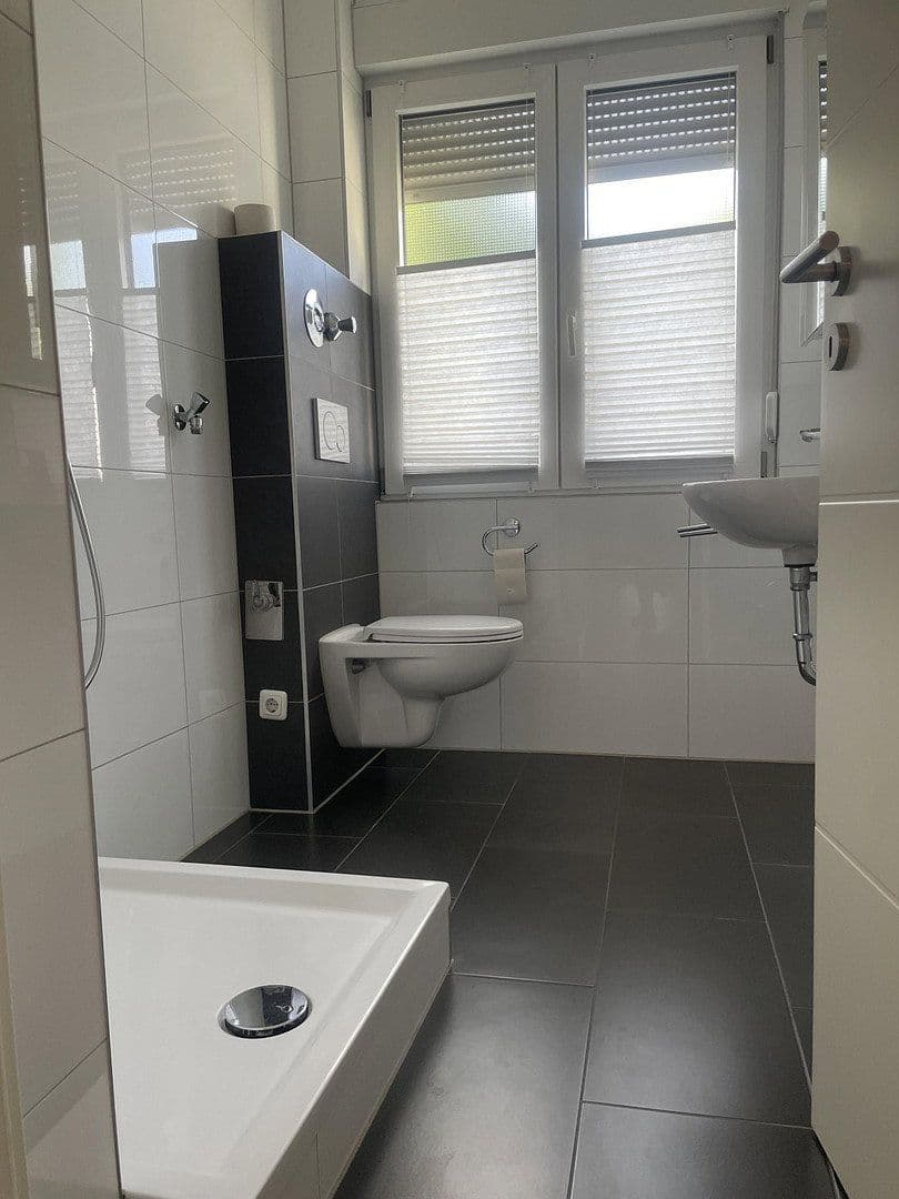 Prenájom bytu 2-izbový 55 m², Julius-Reiber-Str. 38, Darmstadt, Hesensko Prenájom bytu 2-izbový 55 m², Julius-Reiber-Str. 38, Darmstadt, Hesensko