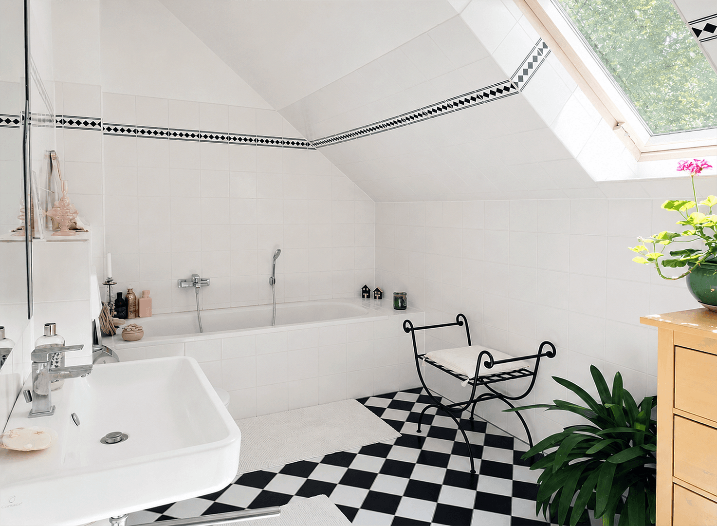 Predaj domu 223 m², pozemek 1.067 m², Gokels, Šlezvicko-Holštajnsko Predaj domu 223 m², pozemek 1.067 m², Gokels, Šlezvicko-Holštajnsko