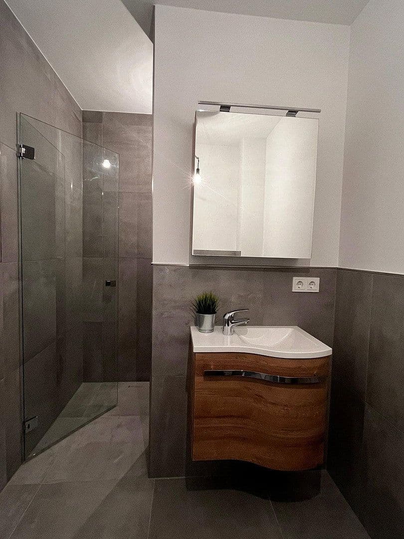 Predaj bytu 3-izbový 103 m², Meisenweg 8, Röttenbach, Bavorsko Predaj bytu 3-izbový 103 m², Meisenweg 8, Röttenbach, Bavorsko