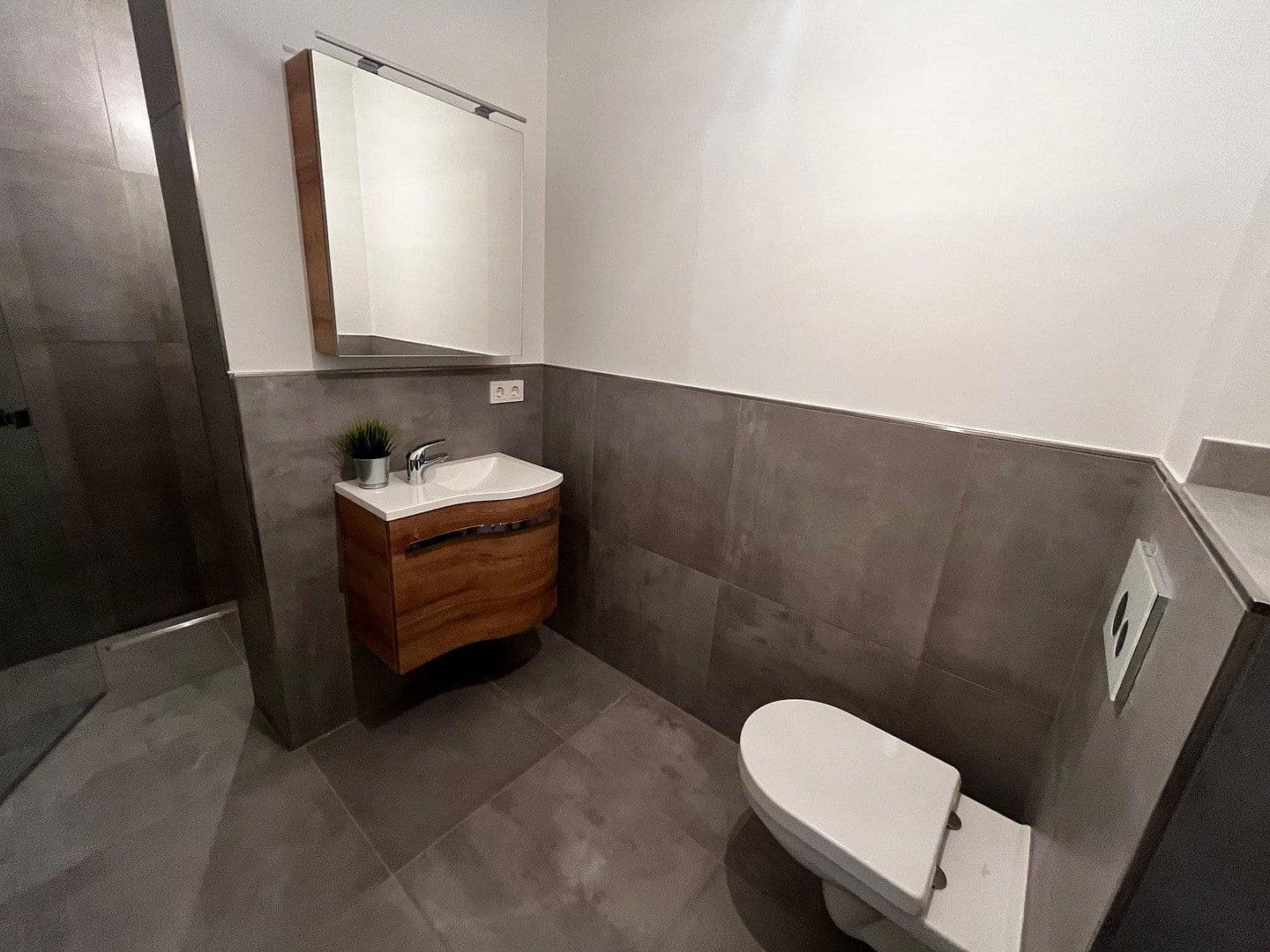 Predaj bytu 3-izbový 103 m², Meisenweg 8, Röttenbach, Bavorsko Predaj bytu 3-izbový 103 m², Meisenweg 8, Röttenbach, Bavorsko